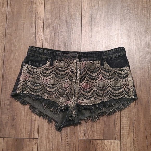 Embellished BDG Cutoffs - Picture 1 of 4